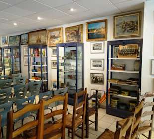 Museum und Vortragsraum bei Desclaux