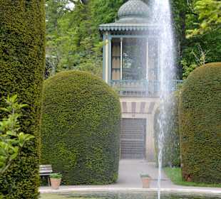 Immer wieder kleine Remisen.