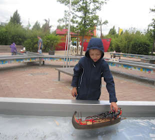 Wasserspiele bei der Arche Noah