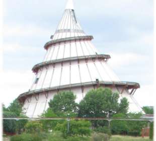 Jahrtausendturm im Elbauenpark