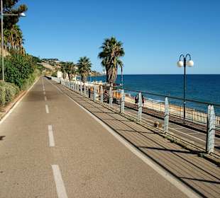 Fast immer am Meer entlang