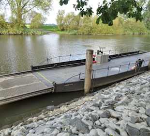 Eindrücke von der Prahmfähre Gräpel