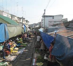 Train-Market Maeklong-Ausflug