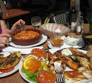 Essen in Morro Jable an der Promenade