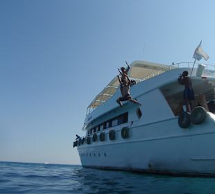 Badestopp am Ende des Tiran-Insel Ausfluges