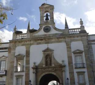 Das Wahrzeichen von Faro: Arco da Vila