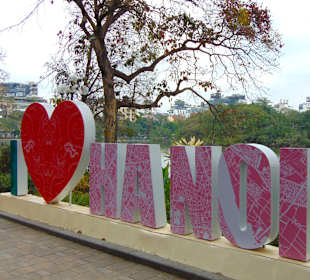 Hoan Kiem See in Hanoi