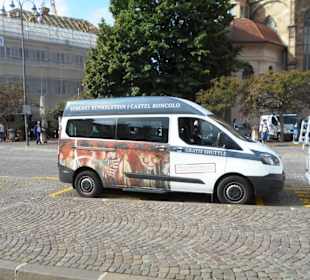 Shuttle-Bus zum Schloss