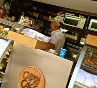 Capri Caffe Team close to La Valette statue