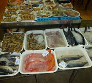 Auswahl an Fisch und Seafood preislich interessant