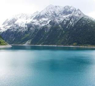 Stausee von der Staumauer aus