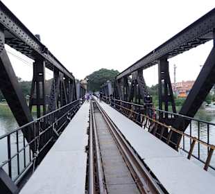 Auf der Brücke am Kwai