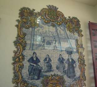 Eingang der Markthalle