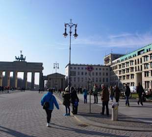 Hin zum Brandenburger Tor