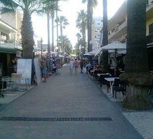 Einkaufsstraße