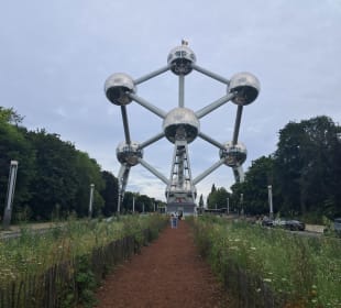 Das sehr schöne Atomium aus der Weltausstellung vo