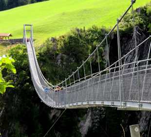 Eleganter Brückenschwung
