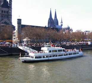 Rhein-Schifffahrt mit der Köln - Düsseldorfer