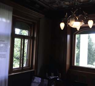 Heimatschutzzentrum in der Villa Patumbah