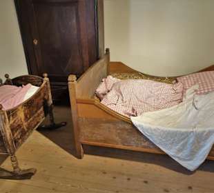 In den Arbeiterwohnungen der Glashütte