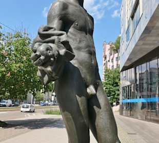 Figurengruppe Raub der Sabinerinnen am Breiten Weg