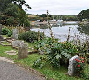 Kleine Kirche in St. Just mit Friedhof