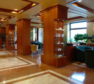 Hotel Lobby Partizan
