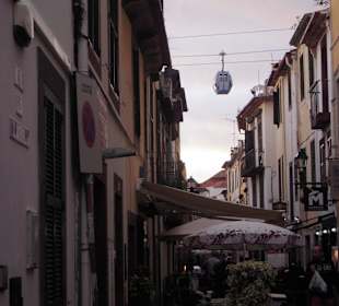 Gondel über der Altstadt