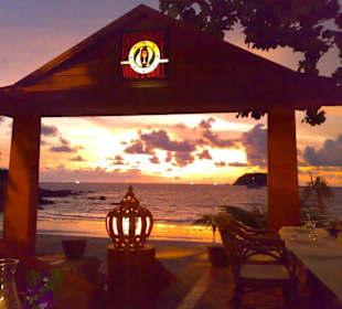 Dinner bei Sonnenuntergang