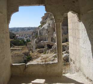 Skalne "M" z balkonem