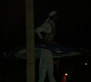 Bei der Show - drehender Derwisch