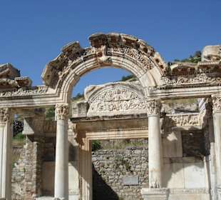 Ruine am Wegesrand