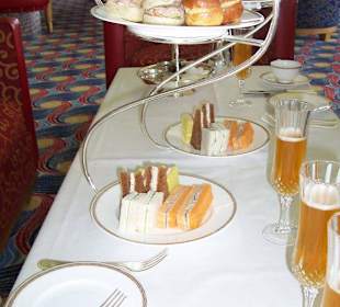 High Tea im Burj Al Arab