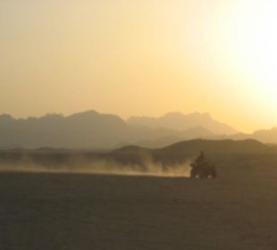 Heimfahrt im Sonnenuntergang