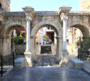 Antalya Hadrianstor