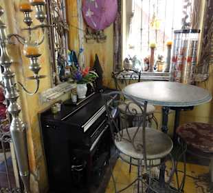 Impressionen aus den Gasträumen des Mundo Bizarro