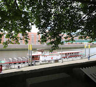 Schiffe an der Schlachte