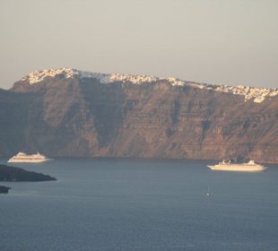 Blick auf Fira