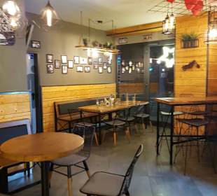 Wir konnten sogar einen Tisch reservieren 