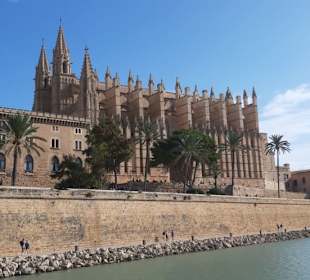 Per pedes zur Kathedrale