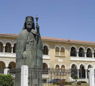 Makarios 3