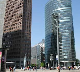 Beton, Glas und Stahl