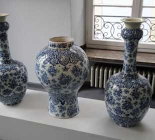 Exponate aus dem Hetjens-Museum