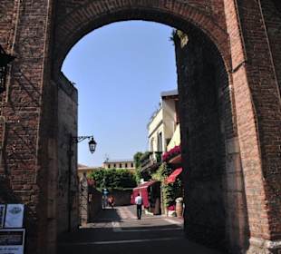 Eines der drei Stadttore