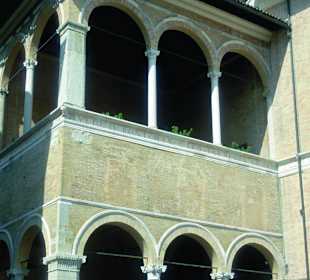 Loggia dei Mercanti Macerata