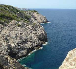 Blick vom Leuchtturm auf das Meer