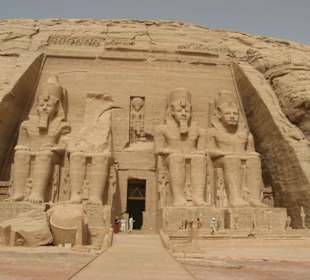 .. überwältigend: die Tempelanlage von Abu Simbel