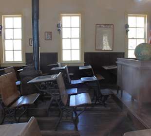 Blick ins Klassenzimmer der Schule