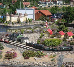 Schloss Moritzburg im Hintergrund