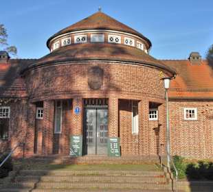 Der Eingang zur alten Trinkhalle